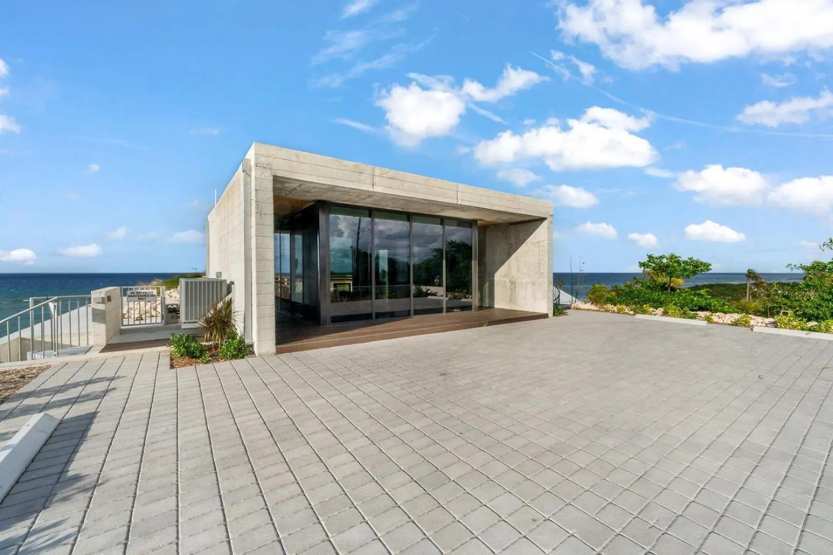 Apartment Bella Rocca - Luxurious Ocean Estate With Private Pool, Heated Spa, & Designer Interiors Gun Bay