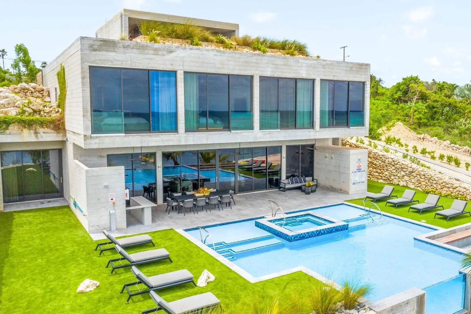Apartment Bella Rocca - Luxurious Ocean Estate With Private Pool, Heated Spa, & Designer Interiors Gun Bay